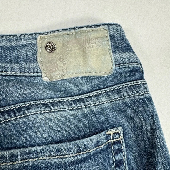 Silver Suki Capri Jeans Womens Size 29 Straight Leg Medium Wash Stretch Denim - Picture 11 of 12